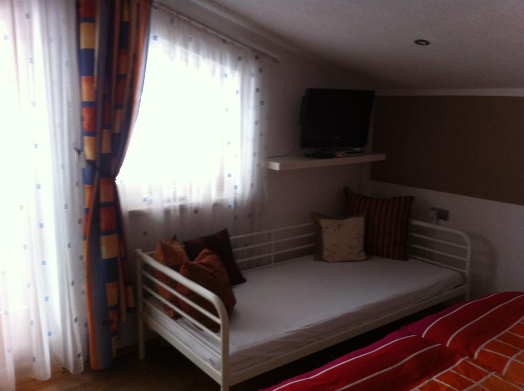 Haus Schiestl Apartment Zell am Ziller Phòng bức ảnh